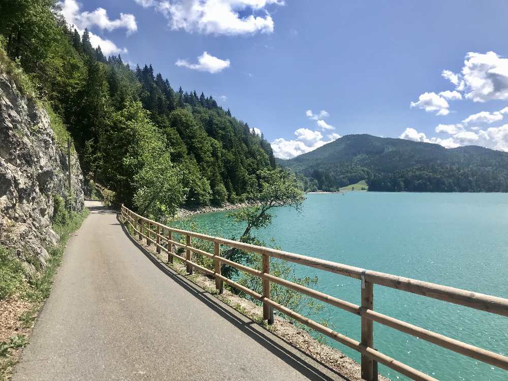 Die Walchensee Umrundung zu Fuß am Nordufer